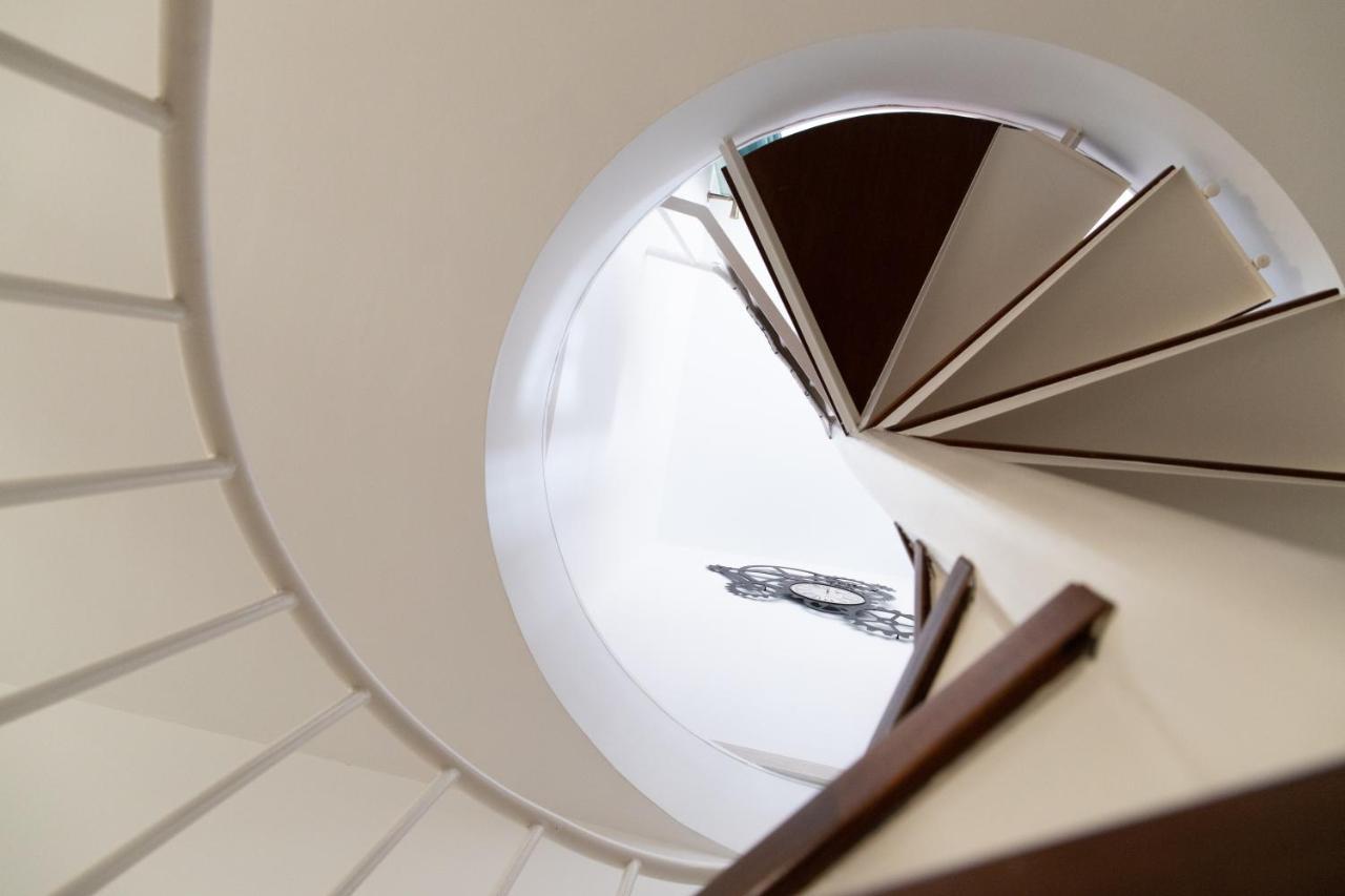 Appartement Spiral Stairs Duplex à Figueras Extérieur photo